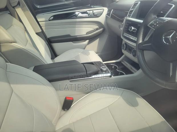 Mercedes-Benz M Class ML350 4MATIC 4dr SUV AWD (3.5L 6cyl 7A) 2015