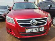 Volkswagen Tiguan 2.0 S 2009 Red for sale