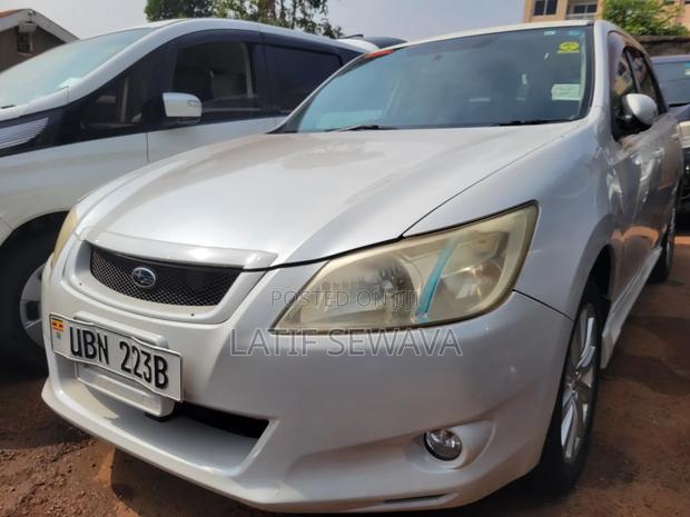 Subaru Exiga 2010 White