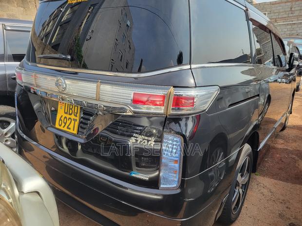 Nissan Elgrand SV Premium 2014 Black