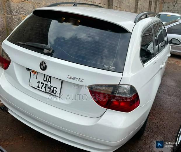 BMW 325i 2004 White
