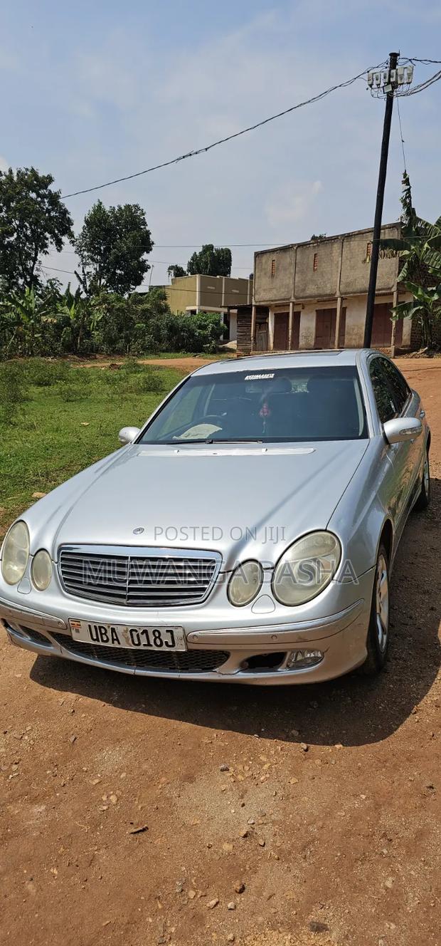 Mercedes-Benz E300 2003 Silver