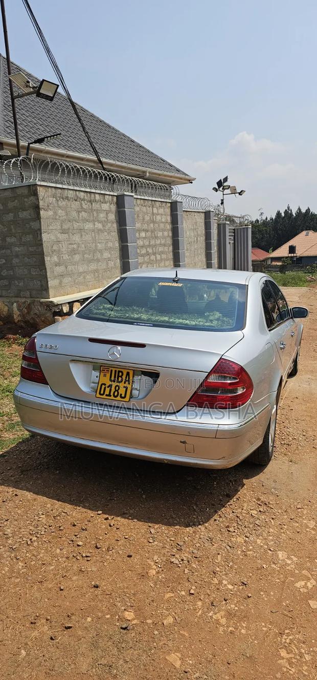Mercedes-Benz E300 2003 Silver