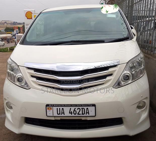 Toyota Alphard 2010 White
