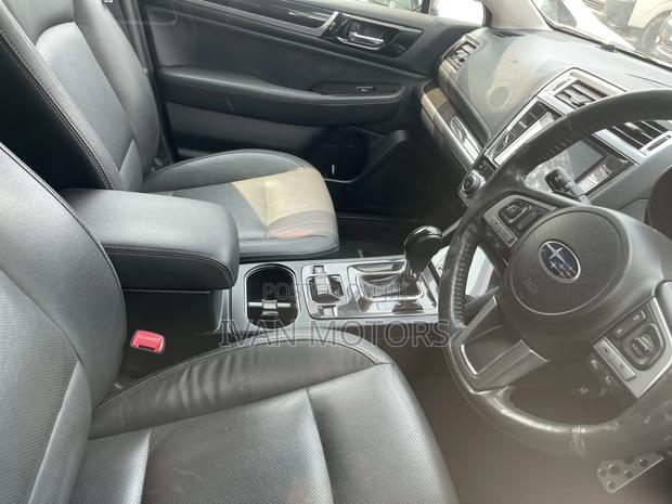 Subaru Outback 2015 Gray