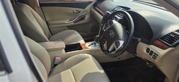 Toyota Premio 2014 White