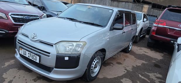 Toyota Probox 2017 Silver