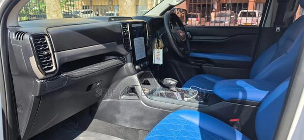 New Ford Everest 2023 White