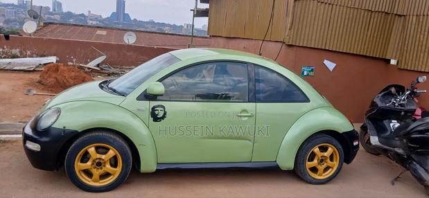 Volkswagen Beetle 2000 Green