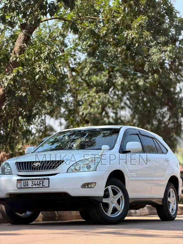 Toyota Harrier 2011 White