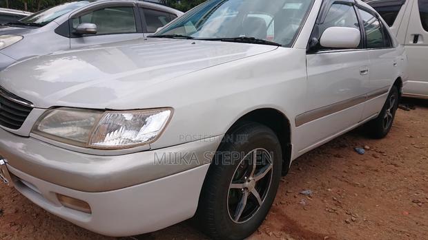 Toyota Corona Premio 2000 White
