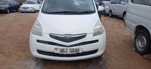 Toyota Ractis 2008 White