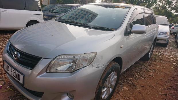 Toyota Corolla Fielder 2011 Silver