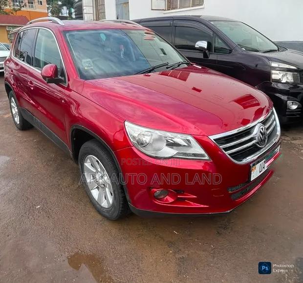 Volkswagen Tiguan 2007 Red