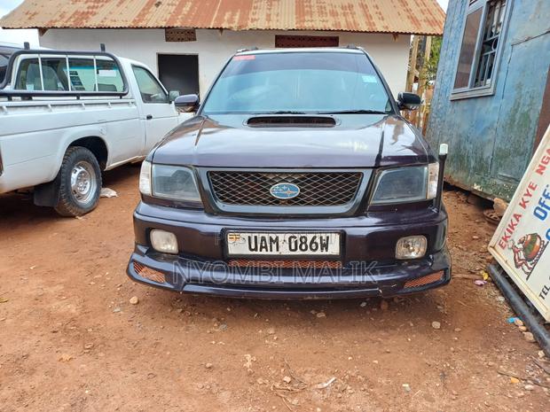 Subaru Forester 2000 Blue