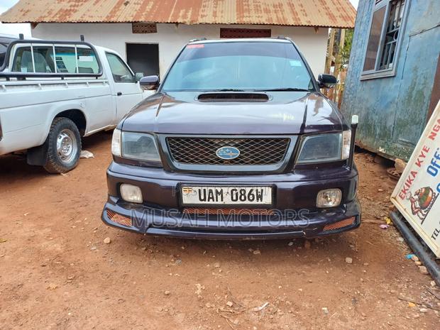 Subaru Forester 2000 Blue
