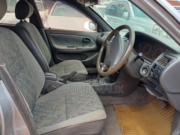 Toyota Corolla 1996 Silver