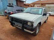 Nissan Pick-Up 1996 White for sale
