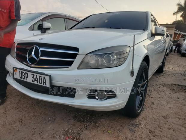 Mercedes-Benz C200 2011 White