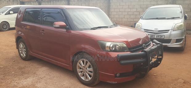 Toyota Corolla Rumion 2010 Maroon