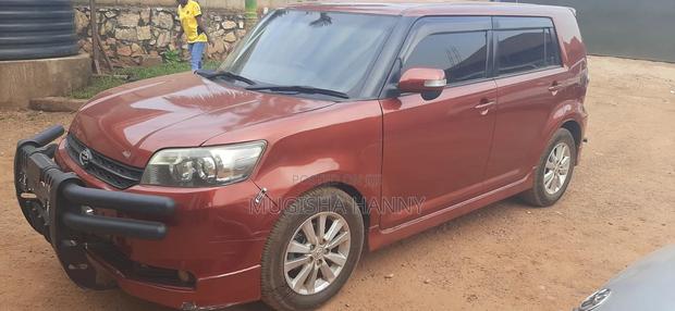 Toyota Corolla Rumion 2010 Maroon