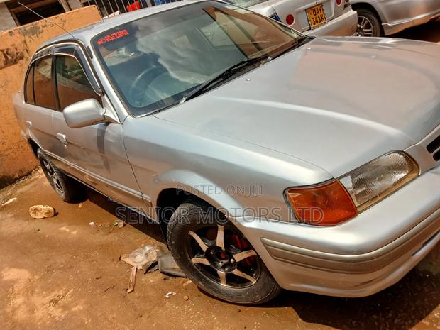 Toyota Corsa 2002 Silver