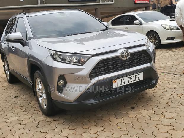 Toyota RAV4 2017 Silver