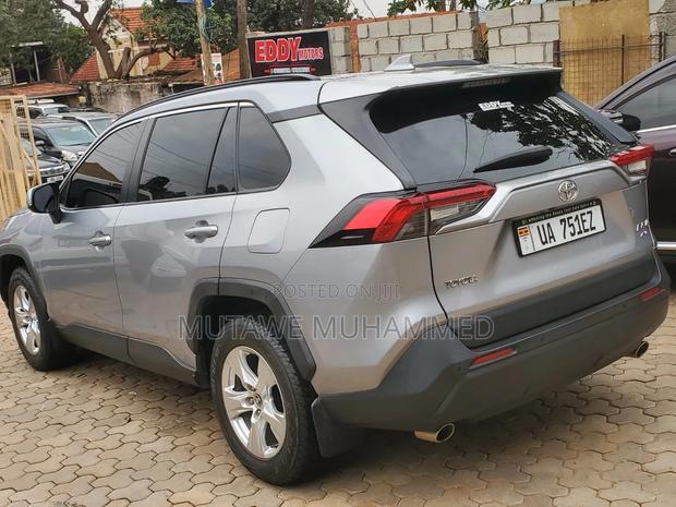 Toyota RAV4 2017 Silver