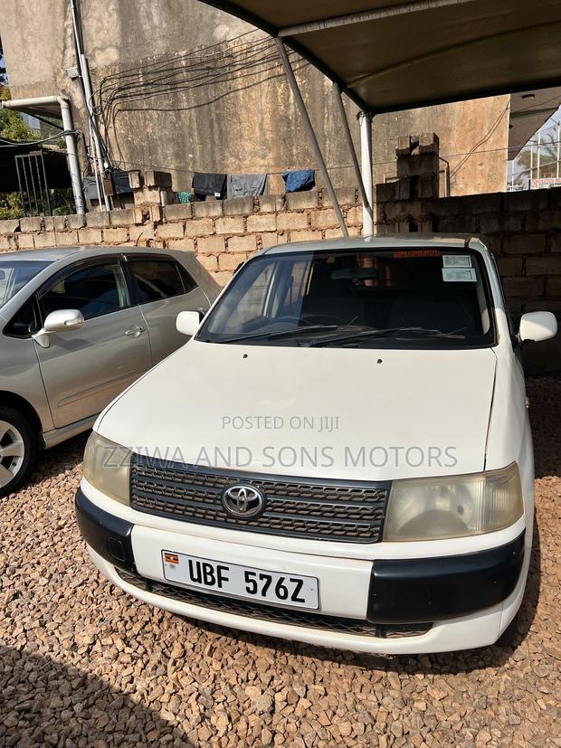 Toyota Probox 1.5 DX Comfort 4WD 2013 White
