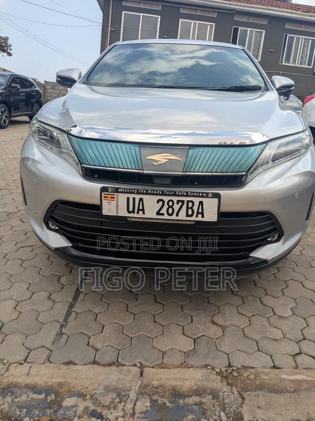 Toyota Harrier 2016 Silver