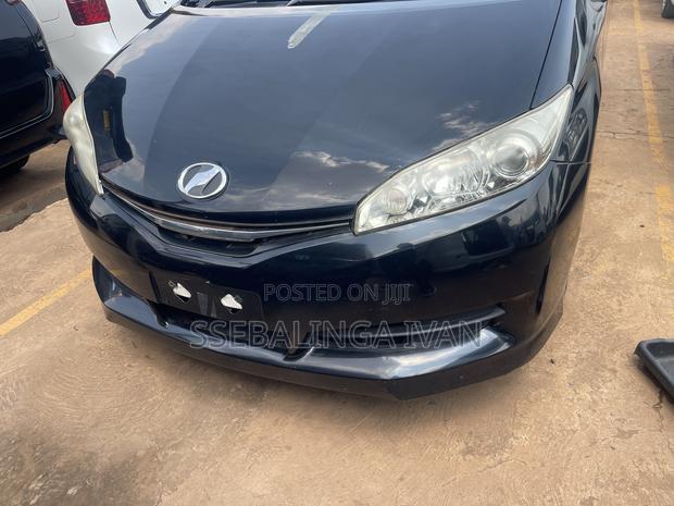 Toyota Wish 2012 Black