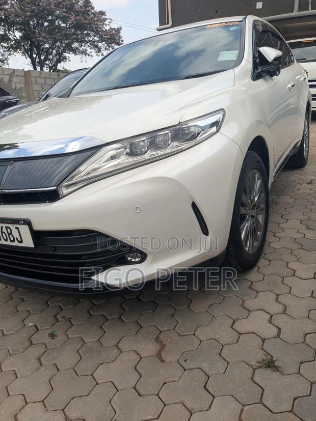 Toyota Harrier 2016 White