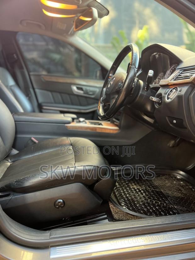 Mercedes-Benz E300 2011 Silver