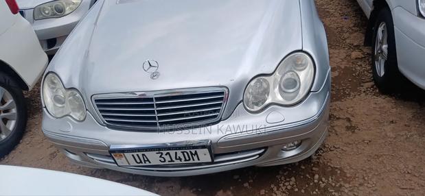 Mercedes-Benz E300 2007 Silver