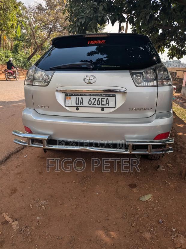 Toyota Harrier 2009 Silver