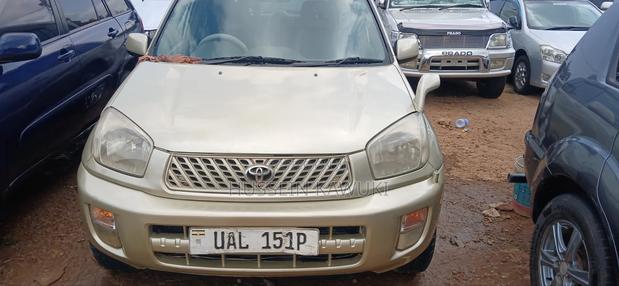 Toyota RAV4 Automatic 2003 Yellow