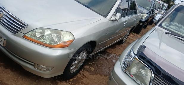Toyota Mark II 2004 Silver