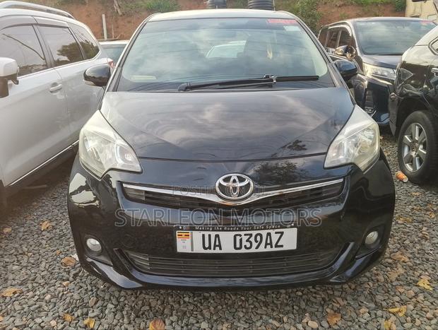 Toyota Ractis 2011 Black