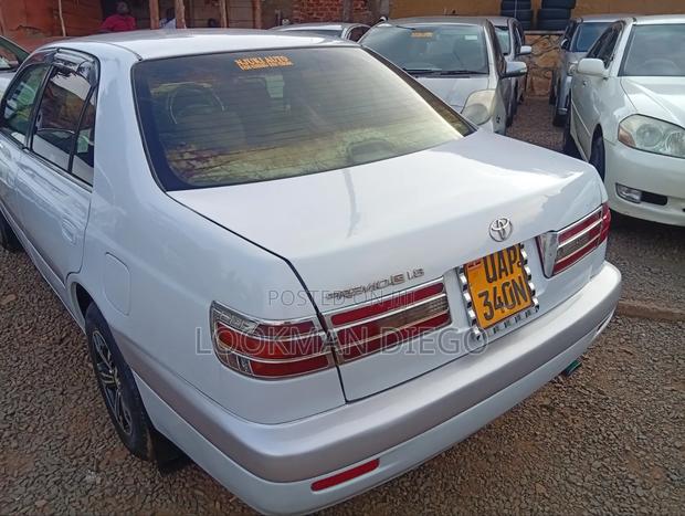 Toyota Premio 2001 White