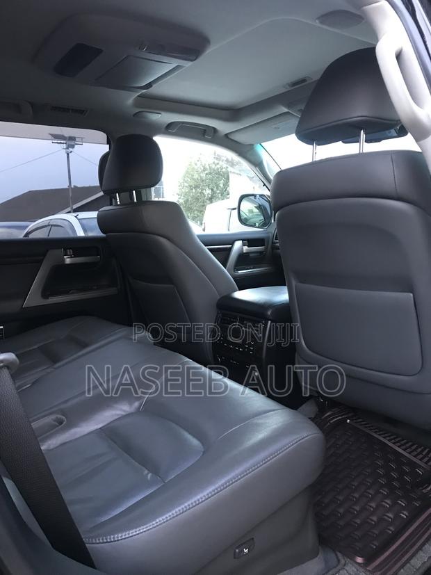 Toyota Land Cruiser Prado 2016 Black