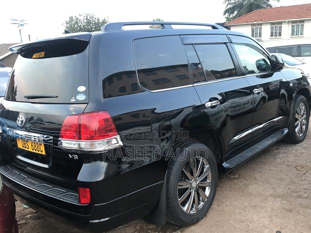 Toyota Land Cruiser Prado 2016 Black