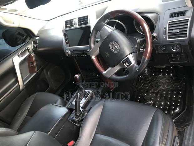 Toyota Land Cruiser Prado 2016 Black