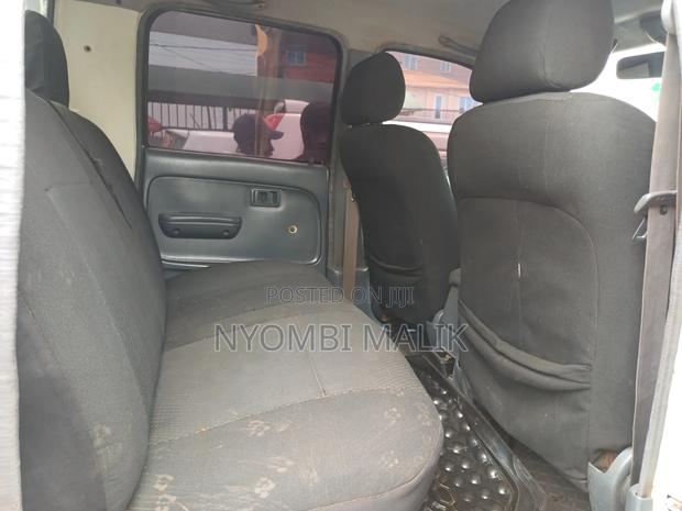 Toyota Hilux 1997 White