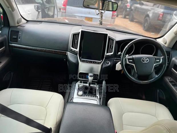 Toyota Land Cruiser 4.6 V8 ZX 2010 Black
