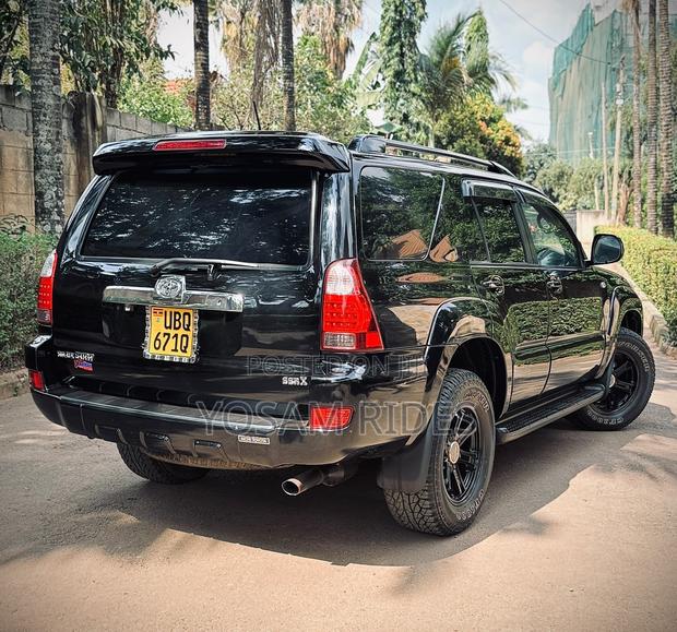 Toyota Hilux Surf 2.7 SSR 2009 Black