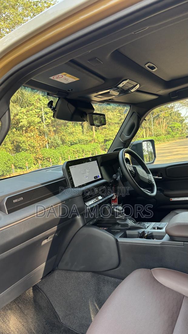 New Toyota Land Cruiser Prado 2.8 2024 Gold