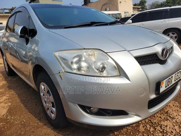 Toyota Auris 1.6 Dual VVT-i 2007 Silver