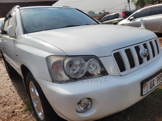 Toyota Kluger 2008 White