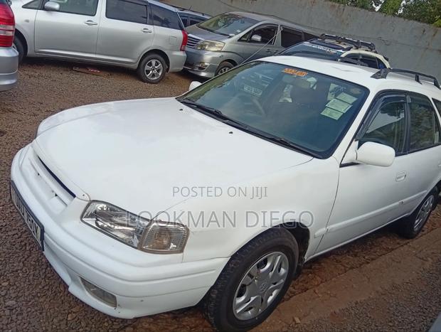 Toyota Carib 2000 White