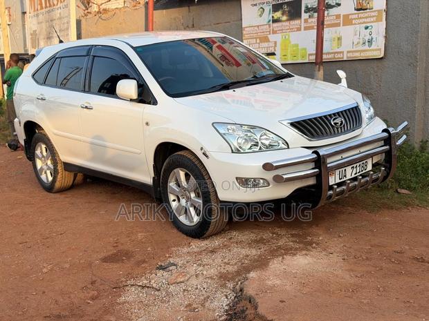 Toyota Harrier 2.4 2010 White